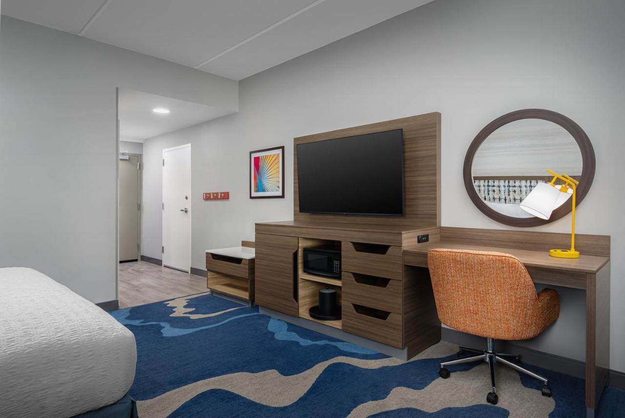 Hampton Inn & Suites Naples South Naples Manor Extérieur photo