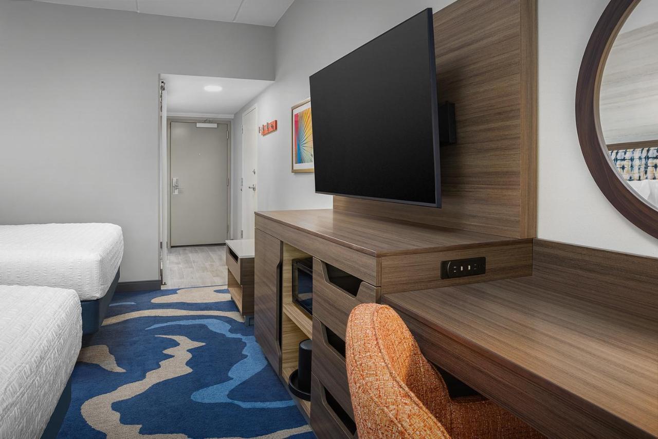 Hampton Inn & Suites Naples South Naples Manor Extérieur photo